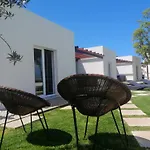 בית הארחה Furnaka Eco Village *