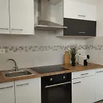 Furnaka Eco Village ゲストハウス ロウリニャン