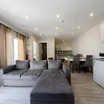 בית הארחה Furnaka Eco Village לוריניה