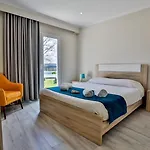 ゲストハウス Furnaka Eco Village ロウリニャン