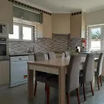 בית הארחה Furnaka Eco Village *