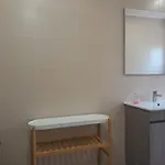 Furnaka Eco Village ゲストハウス ロウリニャン