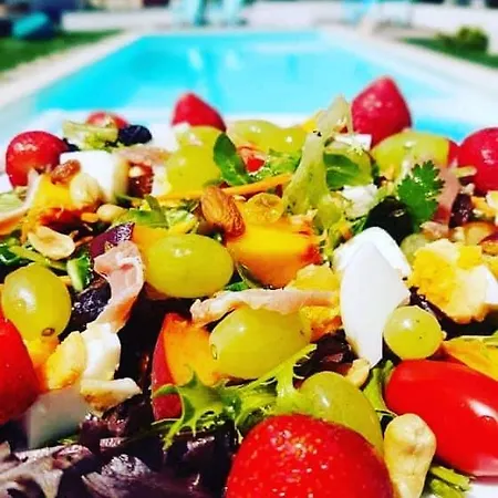 Furnaka Eco Village * לוריניה