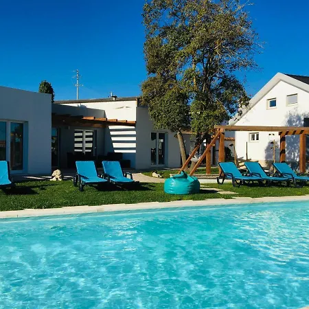 Pensjonat Furnaka Eco Village Lourinhã