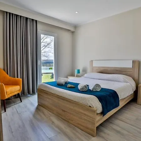 Πανσιόν Furnaka Eco Village Lourinha (Lisbon)