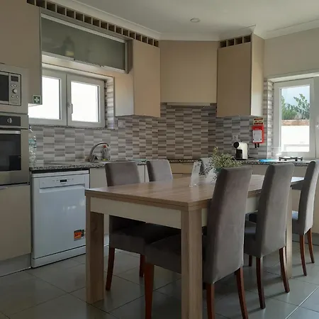 Πανσιόν Furnaka Eco Village *