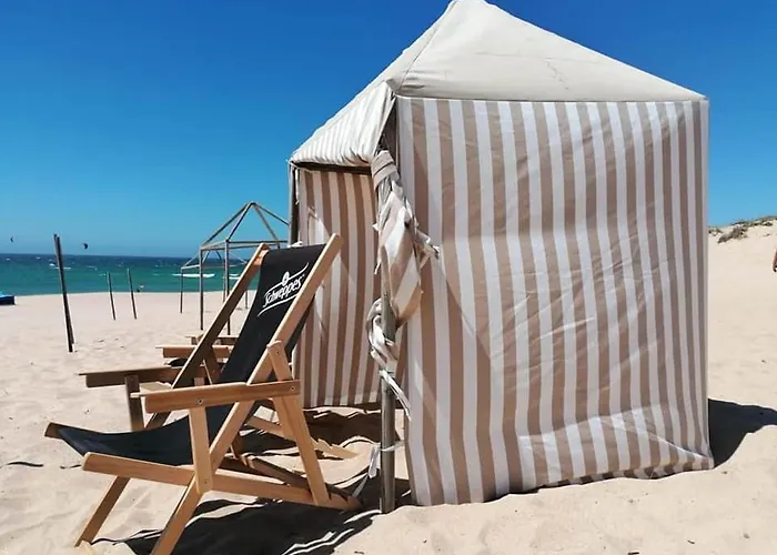 Furnaka Eco Village * לוריניה